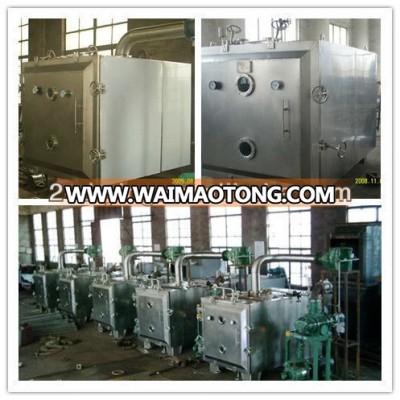 Medicine vacuum drying machine